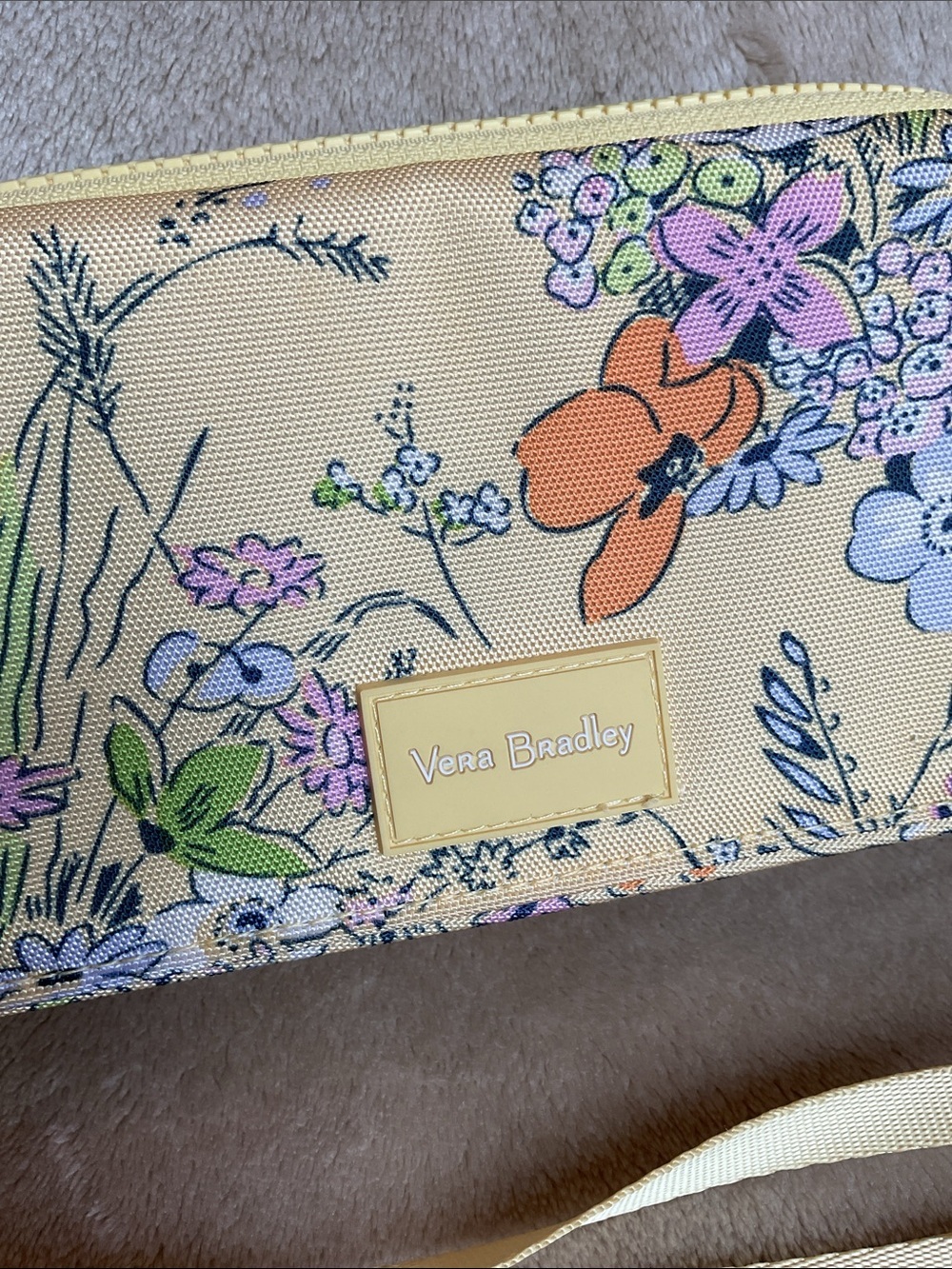 Vera Bradley Sunlit Garden ReActive RFID Compact Crossbody Bag - Picture 2 of 8